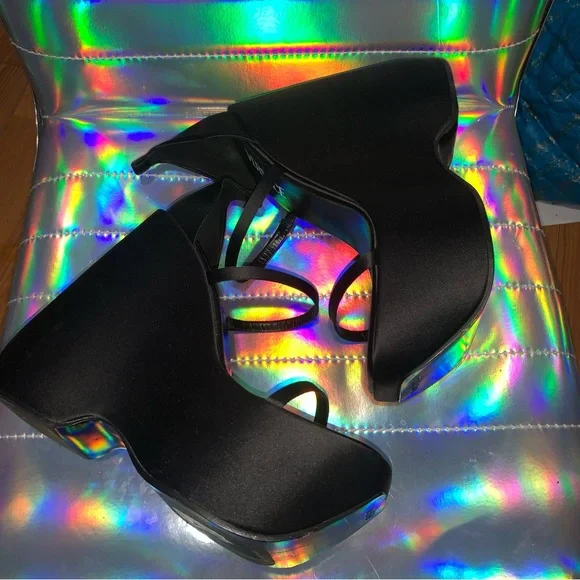 Versace Triplatform strappy 160mm sandals - Picture 12 of 13